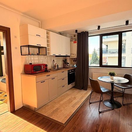 Cozy Apartment With Self Check-In Near Promenada Mall And Verdi Park 布加勒斯特 外观 照片