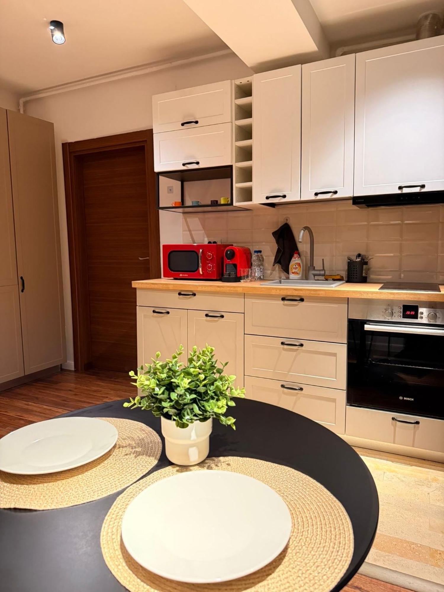 Cozy Apartment With Self Check-In Near Promenada Mall And Verdi Park 布加勒斯特 外观 照片